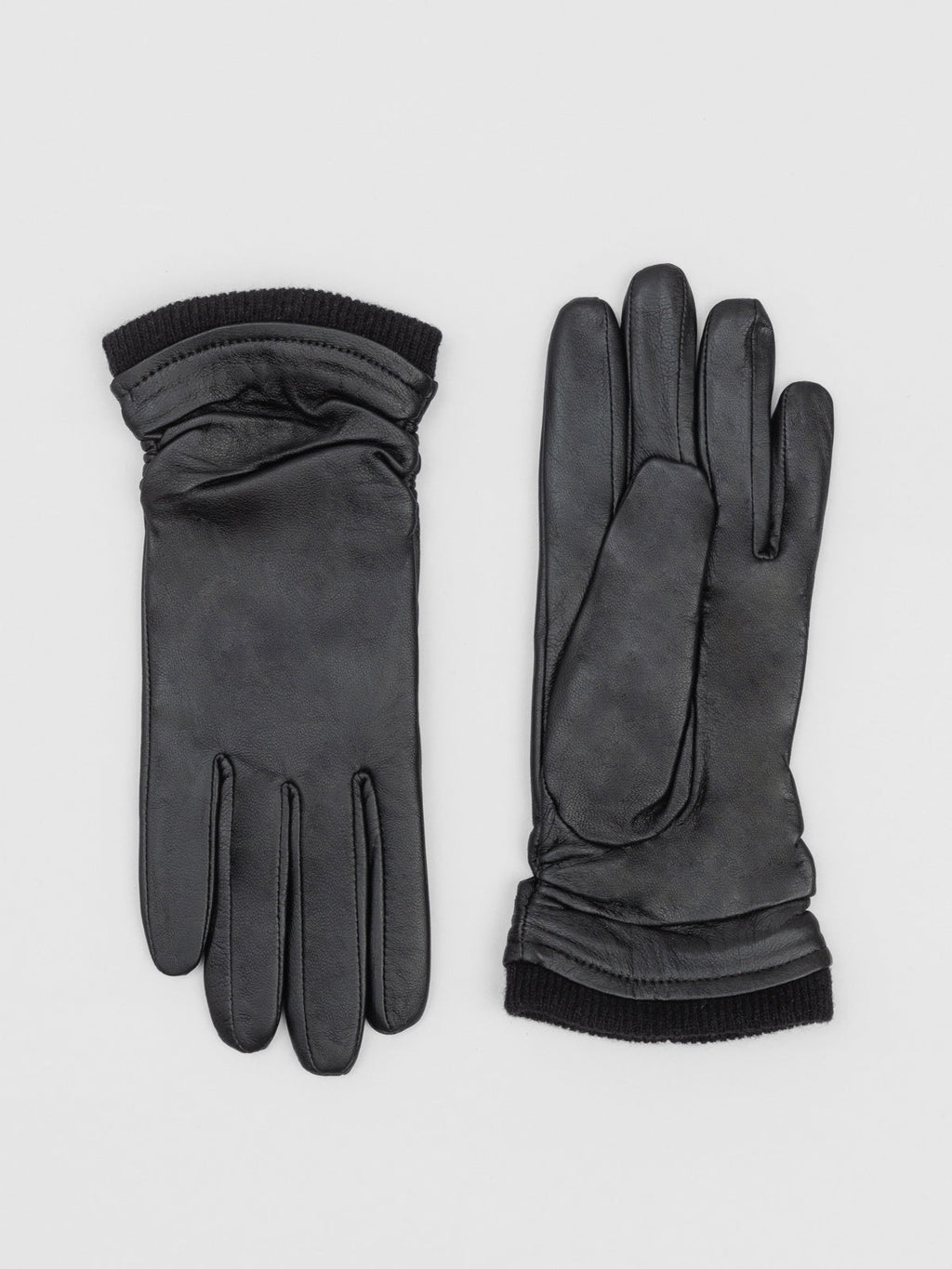 Women's leather gloves