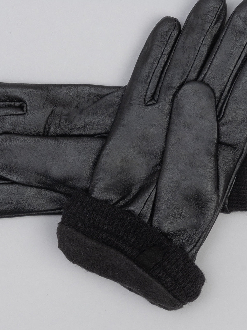 Women's leather gloves