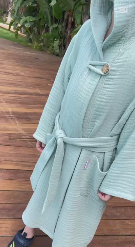 Baby Claude Robes