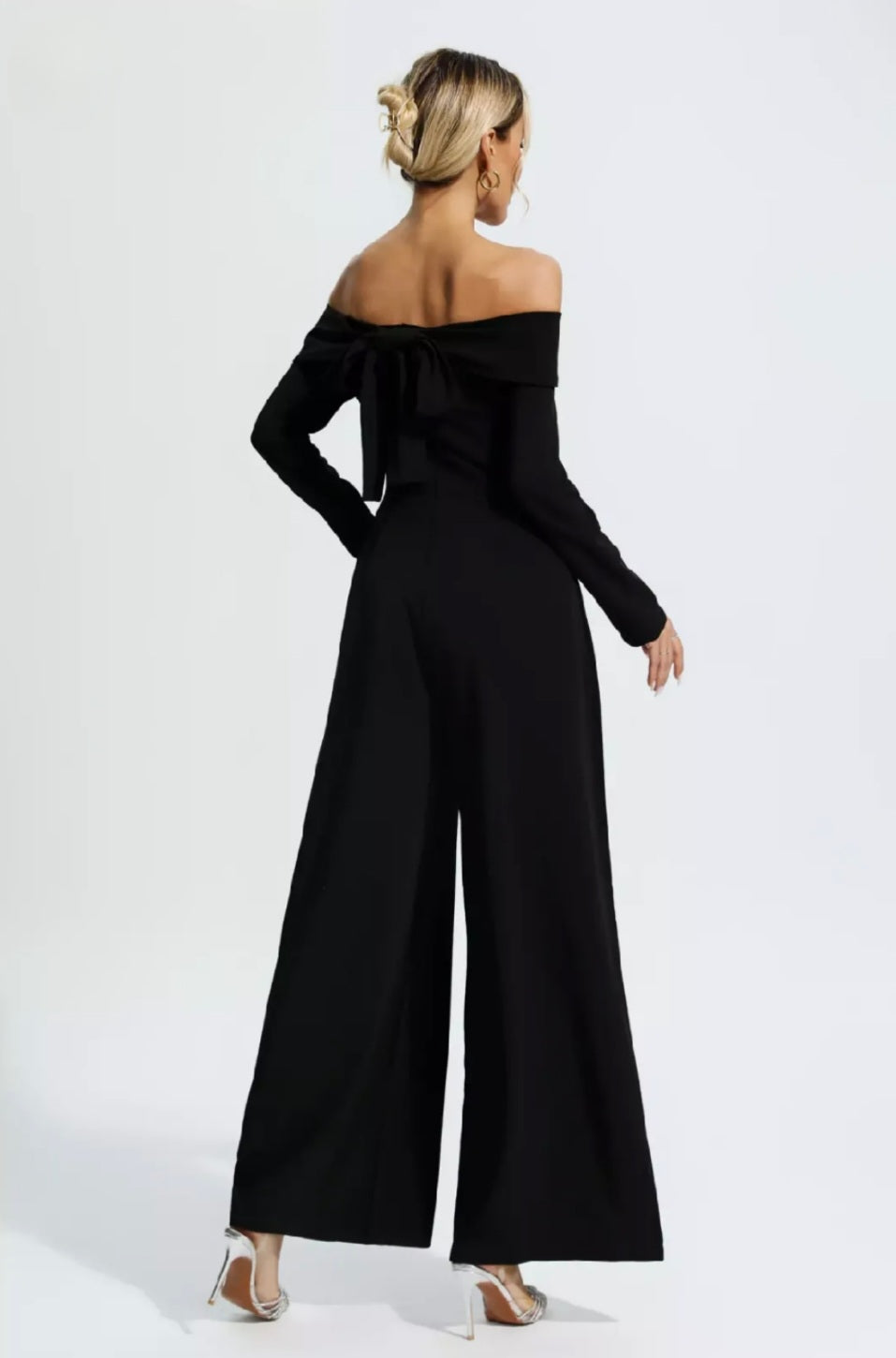Salopetă Neagră | Salopetă cu Umeri Goali | Salopetă cu Pantaloni Evazați | Îmbrăcăminte de Vară